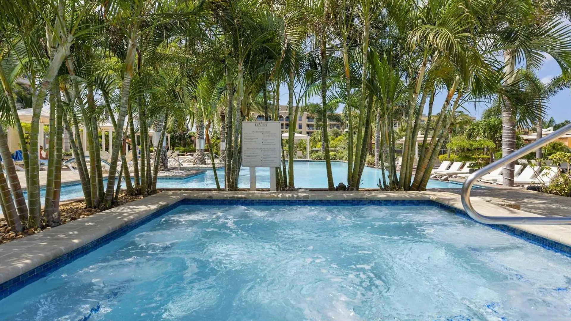 Beach View- Scenic View Penthouse 2Br Condo- Lv607 Palm Beach 0*,